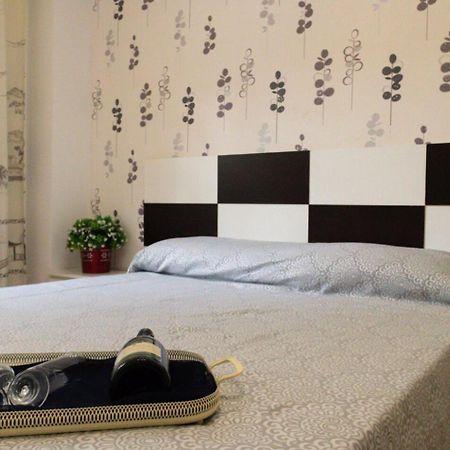 Antonio Lopez 217 Appartement Madrid Buitenkant foto