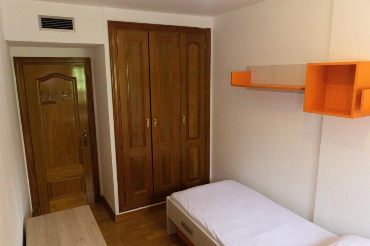 Antonio Lopez 217 Appartement Madrid Buitenkant foto