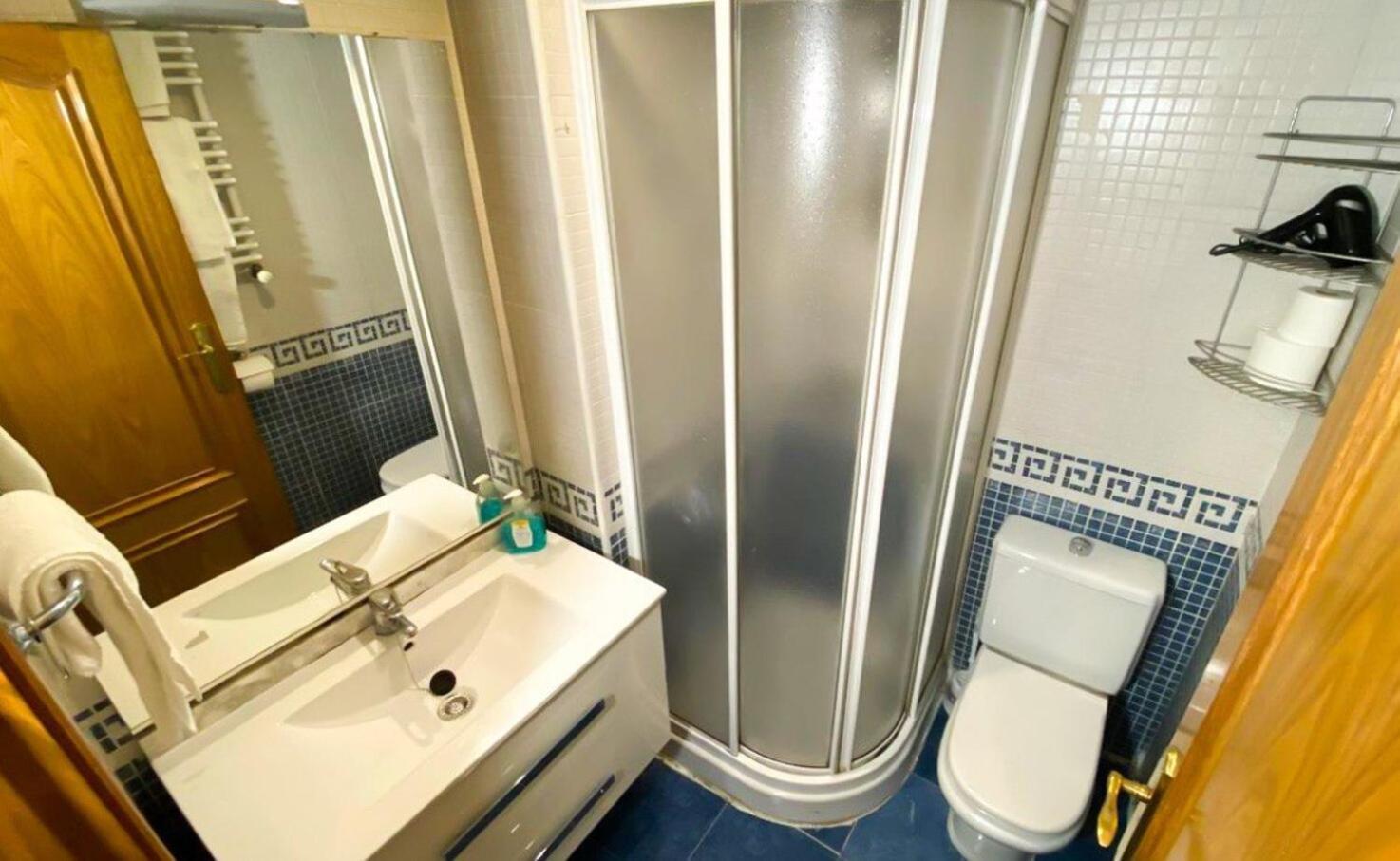Antonio Lopez 217 Appartement Madrid Buitenkant foto